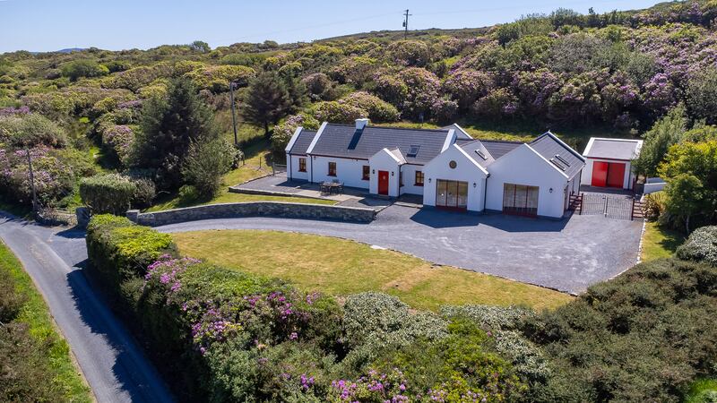 Inish Reach, Tievegarriff House, Ross Moyard, Co Galway