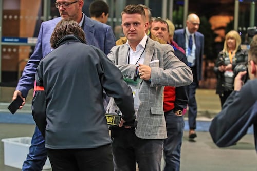 Extremist Tommy Robinson sneaks out of election count after loss