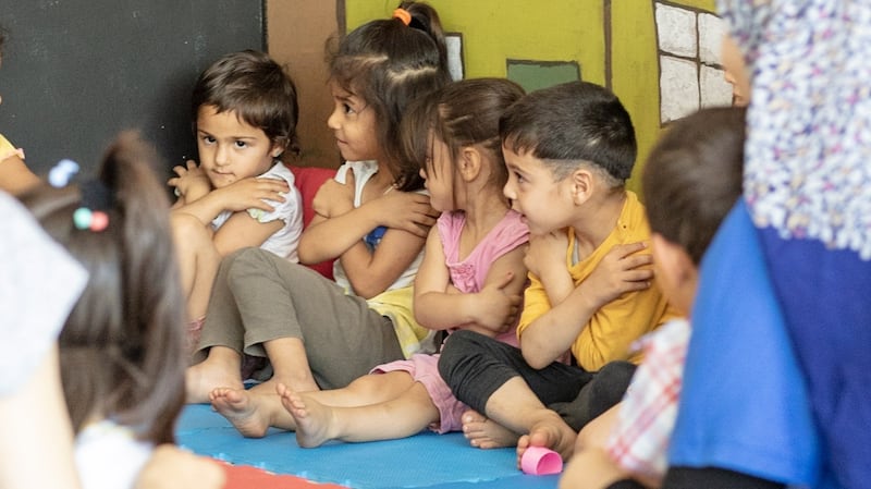 Work by the Refugee Trauma Initiative: pop-up creative spaces at waiting points when refugees are on the move can provide comfort and temporary relief of trauma.