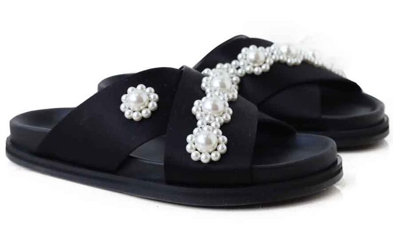 Simone Rocha black pearl sliders €530 - via havanaboutique.ie