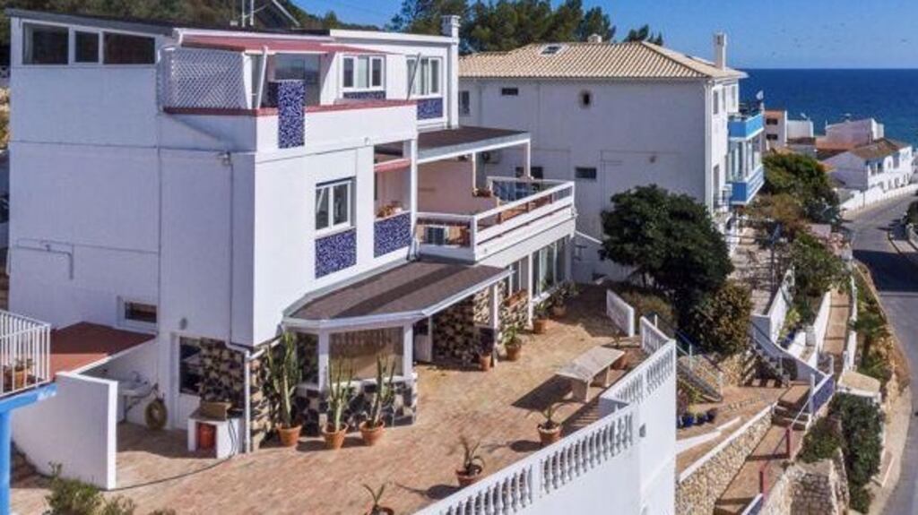 House with 3 apartments, Portugal