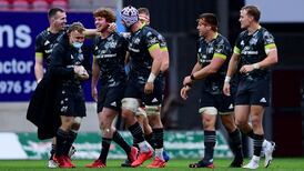 Munster snatch late win at Scarlets despite O’Mahony red card