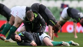 Alun-Wyn Jones not biting on possible Johnny Sexton injury
