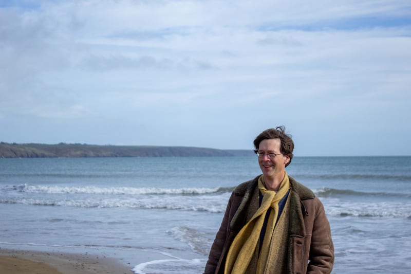 Mír ón sraith teilifíse Ag Triall ar an Tobar a chuir Manchán i láthair do TG4. Grianghraf: TG4