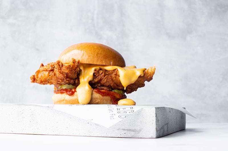 Mad Egg's Chicken Burger