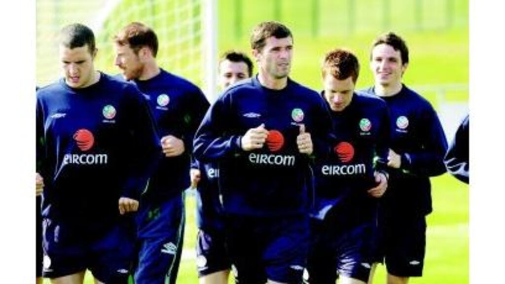 Roy Keane: blames losing title to blunders against weaker teams