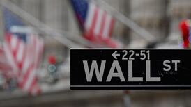 Stock markets show resilience despite turmoil in Washington