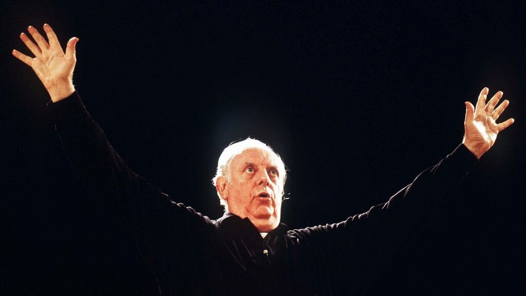 Dario Fo on the stage in a Milan theatre in 1997: “I was born politicised.”