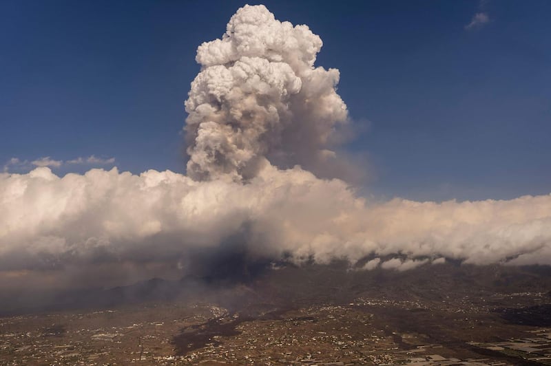 Lava spews from the volcano on Thursday. Photograph: Emilio Morenatti/Pool/AFP via Getty