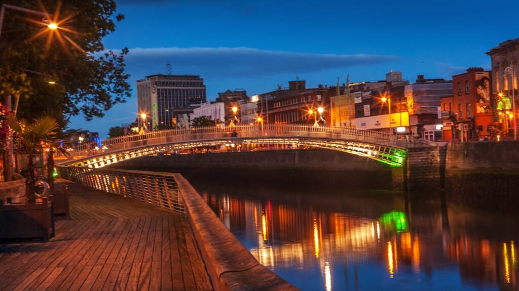 Ha'penny Bridge, Dublin