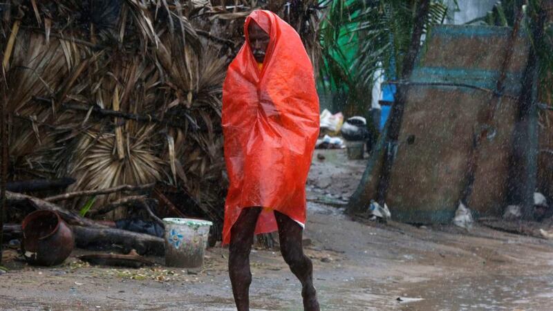 Cyclone Phailin leaves at least 17 dead in eastern India
