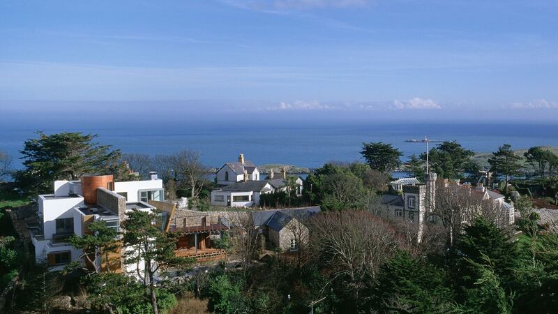 Matt Damon in Dalkey: the actor is reportedly staying in Ischia (left), Eddie Irvine’s home on Sorrento Road