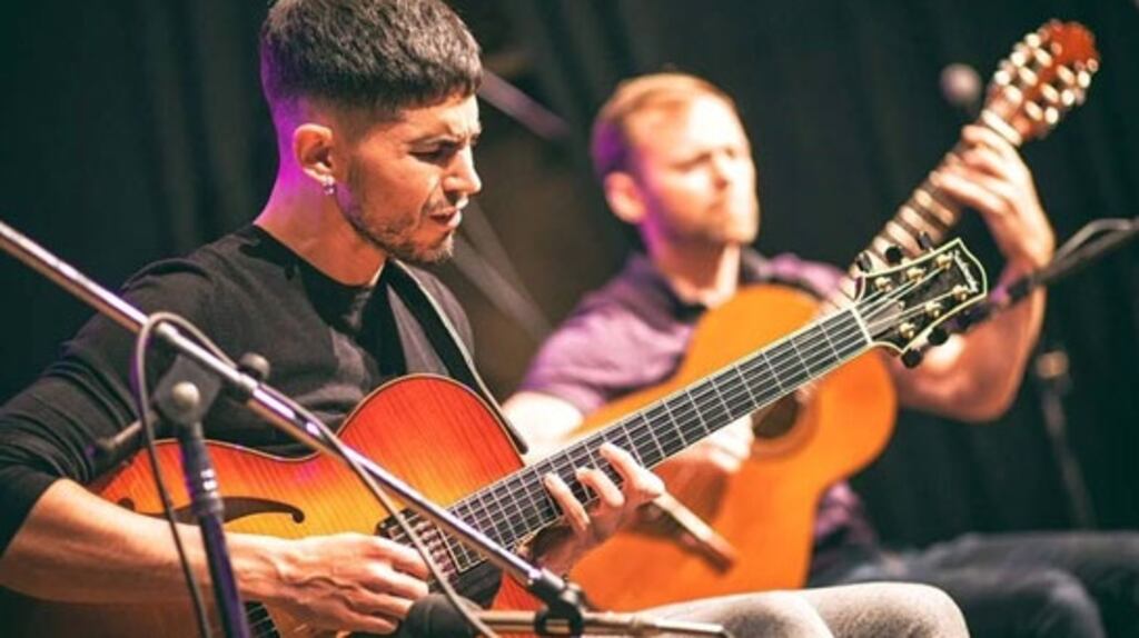 Guitarists Julien Colarossi and John Keogh play Bewley’s Café in Dublin on Sunday 19th, with special guest singer Susannah De Wrixon