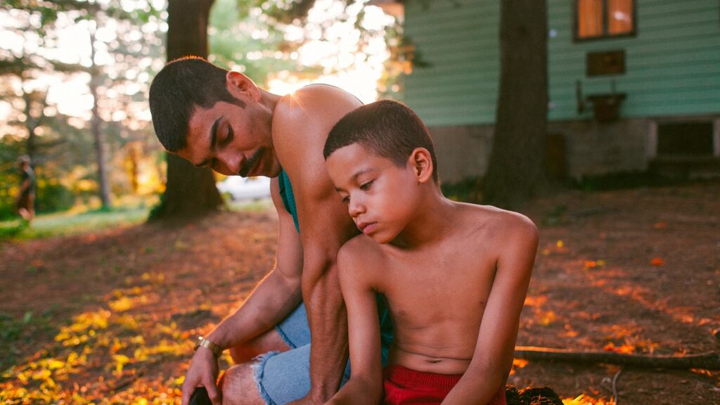 Raúl Castillo and Evan Rosado on the set of We the Animals