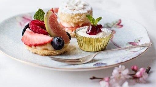 The Perrier Jouët Spring-Garden tea has florals as its theme