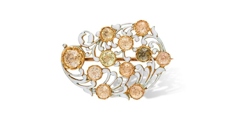 Lot 46, an art nouveau-style brooch by Tiffany