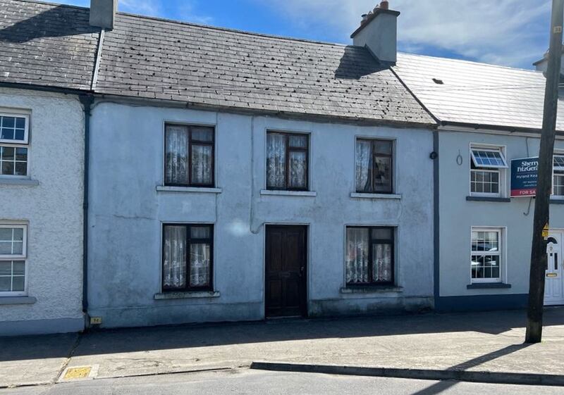 4 Dunnes Terrace, Patrick Street