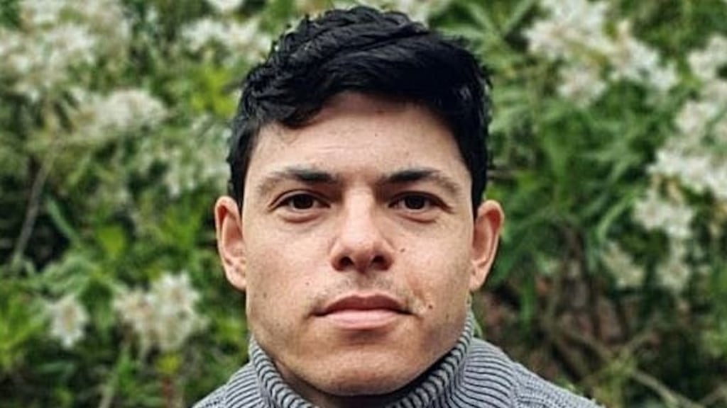 Sean Binder is a trained rescue diver who moved to Lesbos in 2017.