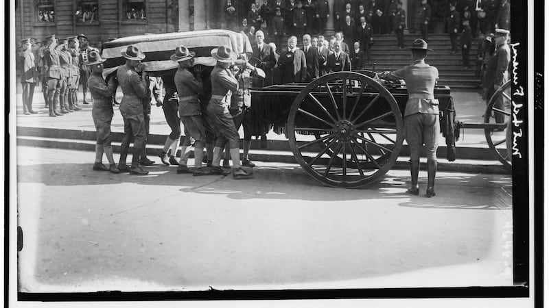 Honorary pallbearers including former US president Theodore Roosevelt watch as Mitchel’s coffin departing City Hall. Photograph: Library of Congress, Prints & Photographs Division