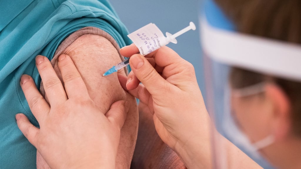 University Hospital Kerry has confirmed that 10 construction workers received Covid-19 vaccines.