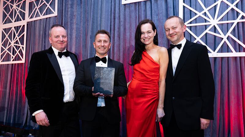 Stephen Pierce, director, Texspace, presents the conservation award for a single building or development to the Henry J Lyons team