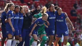 Emma Hayes bows out with another WSL title as Chelsea crush Manchester United