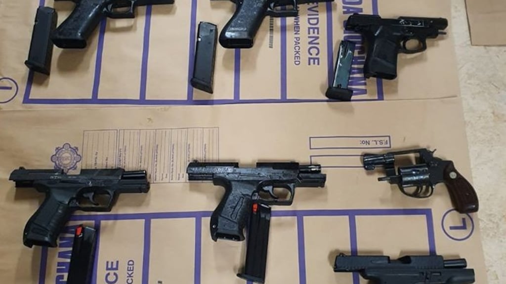 The search resulted in the discovery and seizure of seven firearms.