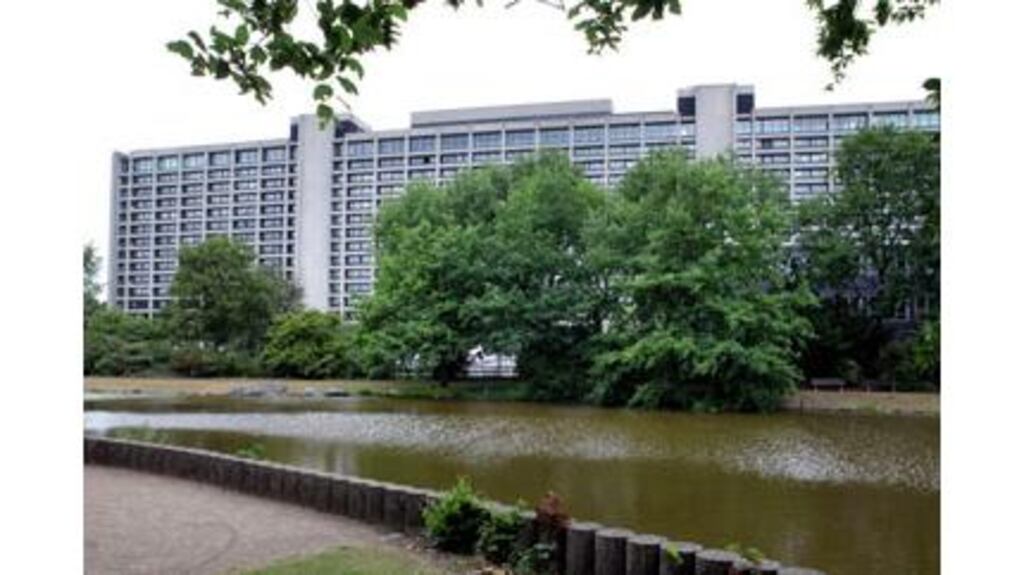 Bundesbank concerned about inter-linkage created by promissory note deal.