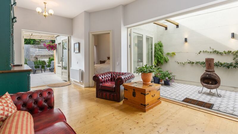 43 St Alban’s Road: open-plan living area linking to internal courtyard