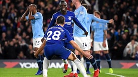 Kanté’s manic commitment helps Chelsea rattle City