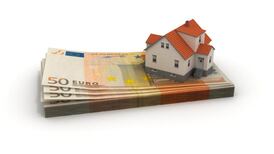 Hundreds come out against property tax