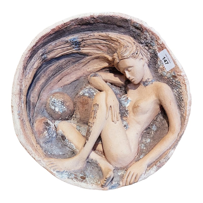 Moonstruck, a ceramic sculpture by Kells-based sculptor Ann Meldon Hugh (€300-€500) at Usher's timed online auction