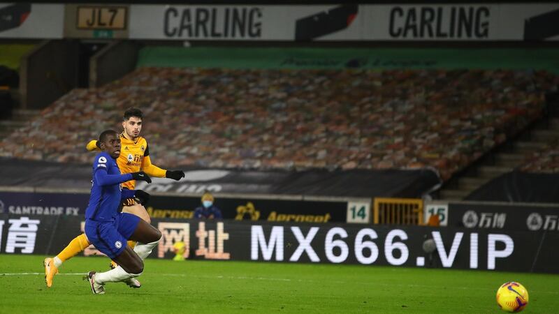 Neto scores the winner. Photo: Michael Steele/EPA