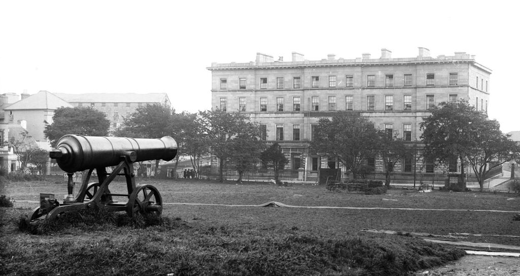A Crimean War cannon facing the Railway Hotel in Galway. Photograph: Courtesy of the National Library of Ireland