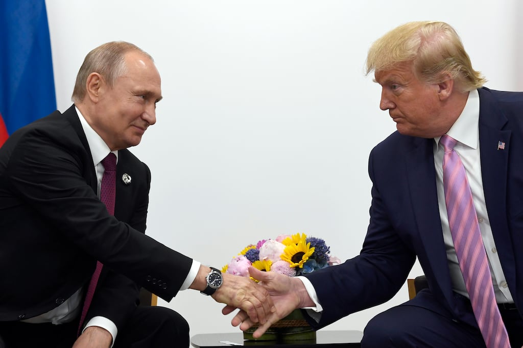 US president Donald Trump and Russian president Vladimir Putin in 2019 (Photo: Susan Walsh/AP)
