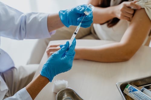 HSE glitch: Full names and vaccination status among data of up to 1 million people at risk