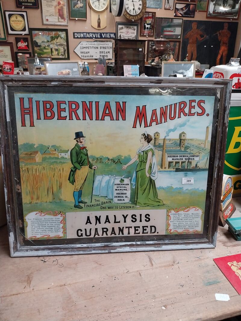 Hibernian Manure (€200-€400) sign at the Victor Mee auction