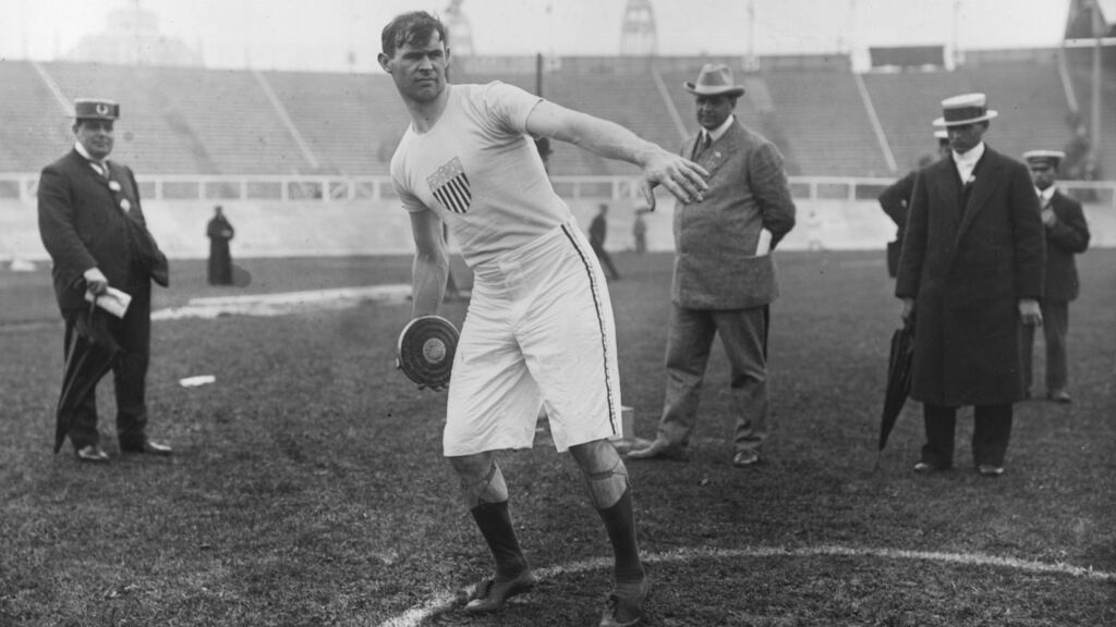 Martin Sheridan throws the discus on his way to winning the event at the 1908 London Olympics. Photo: Topical Press Agency/Getty Images