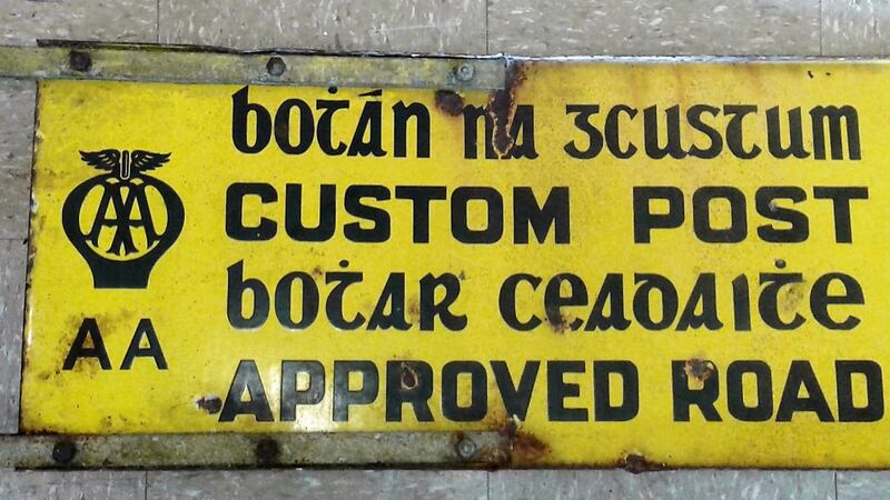 Lot 483: Custom Post Road sign at Purcell Auctioneers (€150-€250).