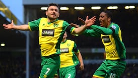 Canaries climb higher as Spurs stall
