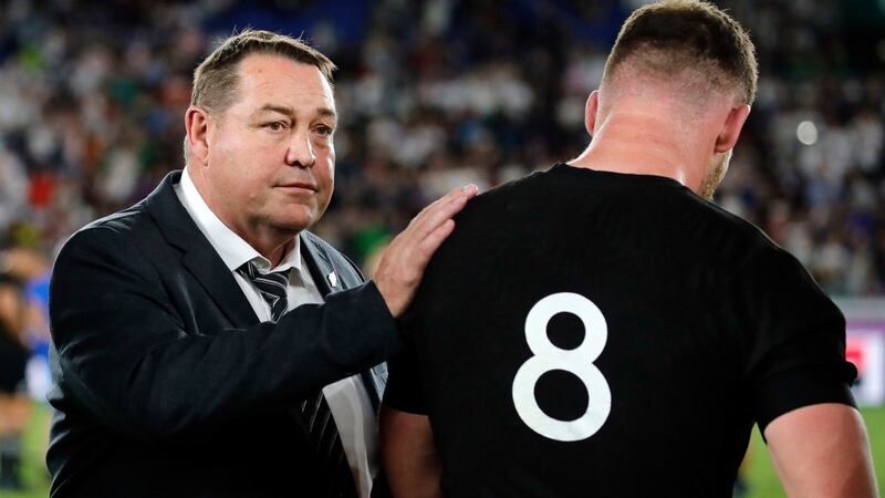 New Zealand coach Steve Hansen wih captain Kieran Read. Photograph:  Christophe Ena/AP