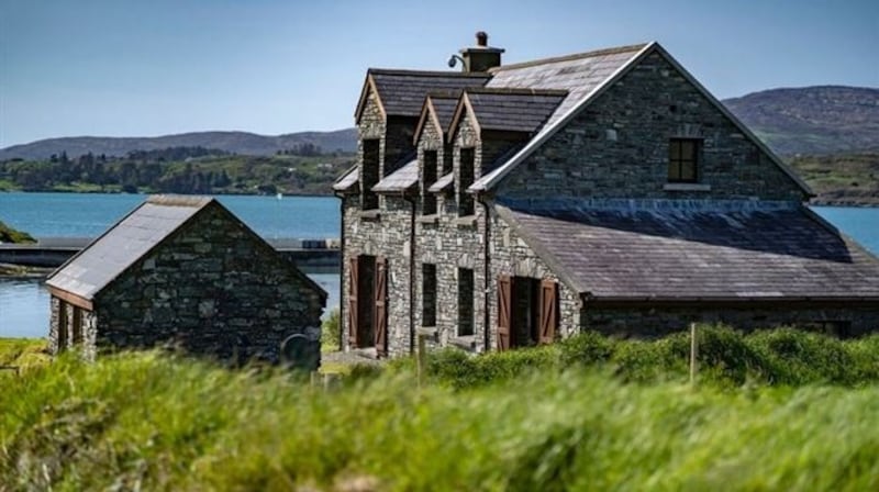 Guest cottages, Horse Island