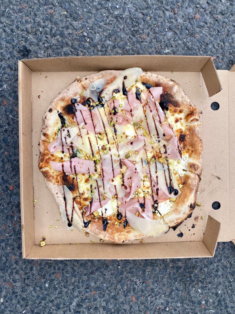 Plúr pizza mortadella and pistachio