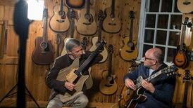 Irish musicians call for the return of stolen guitar