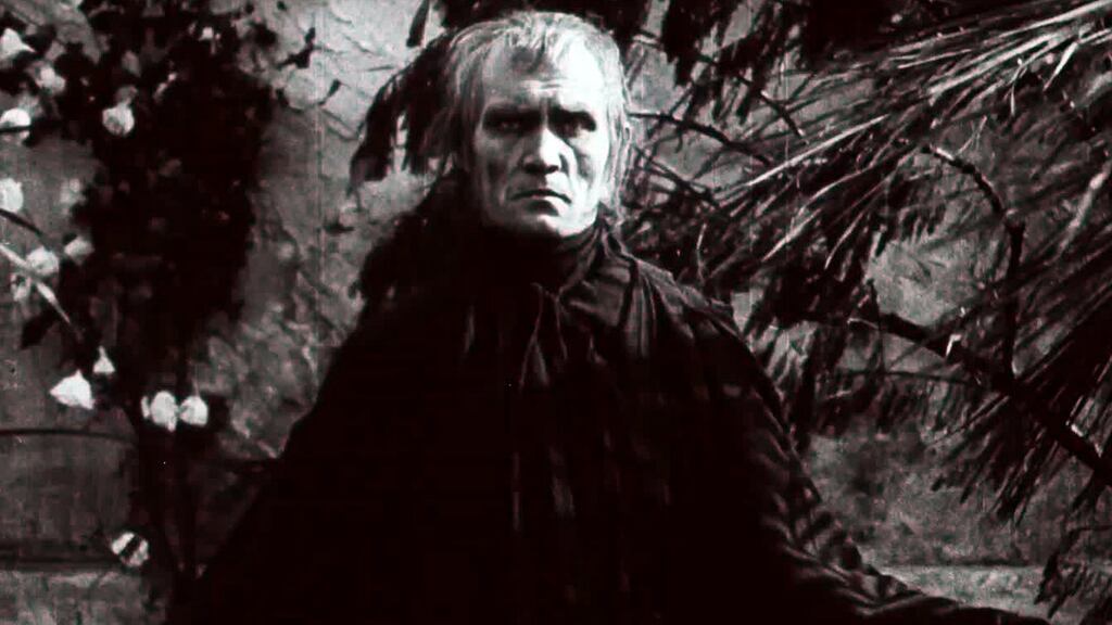 Bernhard Goetzke in Destiny (Der müde Tod) (1921)