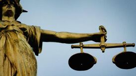 Blind teenager awarded €3.2m  for surgery delay after birth