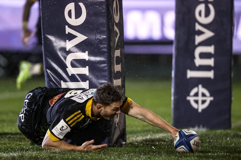 La Rochelle's Tawera Kerr-Barlow scores a try during the Champions Cup match against Bath at The Rec. Photograph: Ben Brady/Inpho