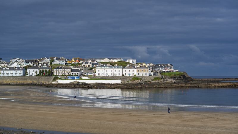 Loop Head’s main town is Kilkee, which has a beautiful beach.