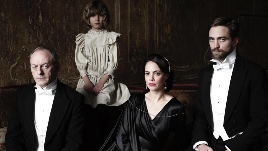 Liam Cunningham, Tom Sweet, Bérénice Bejo and Robert Pattinson in The Childhood of a Leader