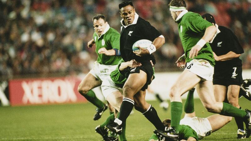 Jonah Lomu takes on Ireland during the 1995 Rugby World Cup. Photograph: Shaun Botterill/Getty